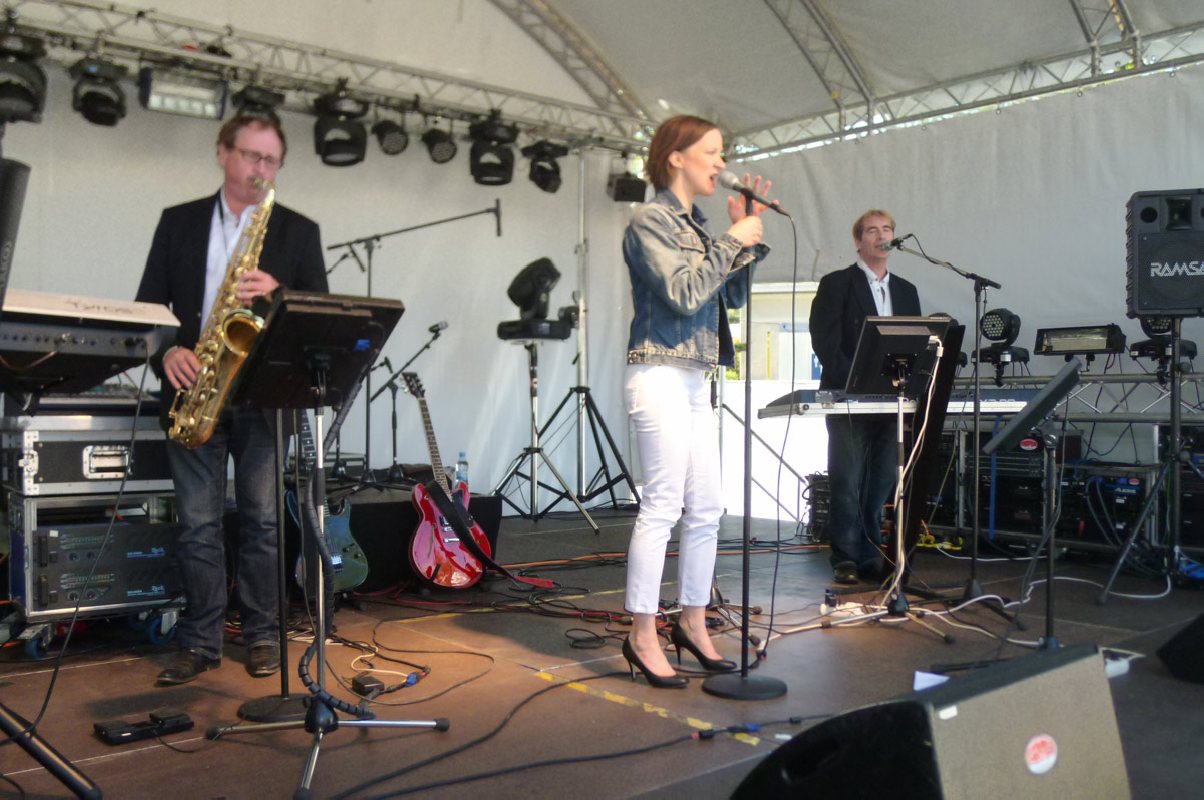 08   Partyband   Charthits, Schlager, Rocksongs, Klassiker